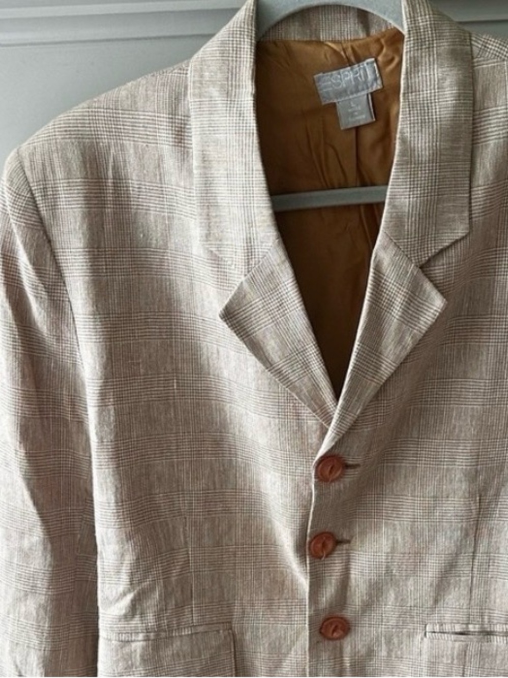 Esprit Plaid Cropped Blazer in Beige and Camel